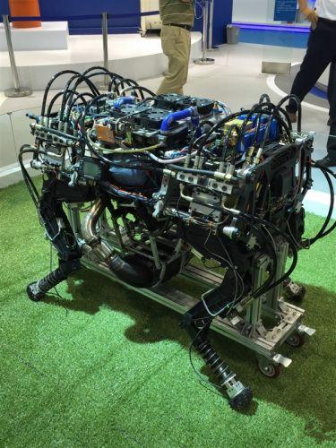 中国自主研发"大狗机器人"高清图赏 追平美国同类产品